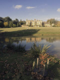 The Lake, Batsford Hall, Batsford Arboretum, the Cotswolds Lámina fotográfica por David Hughes