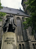 Monument to Johann Sebastian Bach Outside St. Thomas Church, Leipzig, Germany Fotografie-Druck von G Richardson