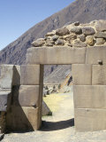 Trapezoidal Door, Inca Fortress, Ollantaytambo, Peru, South America Photographie par Christopher Rennie