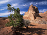 Sandstone Cliffs, Arches National Park, Moab, Utah, USA Photographic Print by Lee Frost