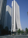 Exterior of the Yasuda Kasai Kaijo Building, Shinjuku, Tokyo, Japan Photographie par Christopher Rennie