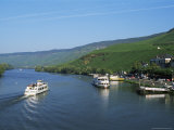 Mosel River Valley Near Bernkastel-Kues, Rheinland-Pfalz, Germany Photographie par Hans Peter Merten