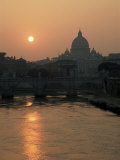 River Tiber and the Vatican, Rome, Lazio, Italy Photographie par Roy Rainford