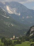 Village of Trnovo Ob Soci in Soca Valley, Triglav National Park, Julian Alps, Slovenia Photographie par Eitan Simanor