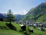 Zermatt, and the Matterhorn, Swiss Alps, Switzerland Photographic Print by Roy Rainford