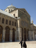 Pilgrims at Umayyad Mosque, Unesco World Heritage Site, Damascus, Syria, Middle East Photographic Print by Christian Kober