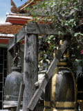Bells at Buddhist Temple, Wat Chana Songkhram, Bangkok, Thailand, Southeast Asia Photographie par Richard Nebesky