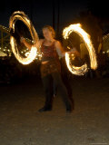 Juggler Twirling Rods During Her Performance, O'Donnell Gardens, Suburb of St. Kilda, Victoria Photographie par Richard Nebesky