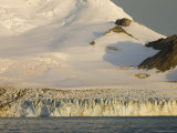Charity Glacier, False Bay, Livingston Island, South Shetland Islands, Antarctica, Polar Regions Lámina fotográfica por Sergio Pitamitz