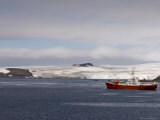 Antarctic Dream Ship, Aitcho Island, South Shetland Islands, Antarctica, Polar Regions Stampa fotografica di Sergio Pitamitz Antarctic Dream Ship, Aitcho Island, South Shetland Islands, Antarctica, Polar Regions Stampa fotografica di Sergio Pitamitz