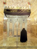 Mausoleum of Sayyed Mir Ahmad, Brother of Imam Reza, Shiraz, Iran, Middle East Lámina fotográfica por Sergio Pitamitz Mausoleum of Sayyed Mir Ahmad, Brother of Imam Reza, Shiraz, Iran, Middle East Lámina fotográfica por Sergio Pitamitz