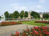 Schlossplatz (Palace Square), Stuttgart, Baden Wurttemberg, Germany Photographic Print by Yadid Levy
