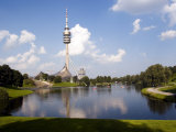 Olympiapark (Olympic Park) and the Olympiaturm (Olympic Tower), Munich, Bavaria, Germany Photographie par Yadid Levy