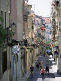 Street in Bairro Alto, Lisbon, Portugal Photographie par Yadid Levy