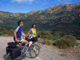 Cyclists Near Galeria, Corsica, France Lámina fotográfica por Yadid Levy Cyclists Near Galeria, Corsica, France Lámina fotográfica por Yadid Levy