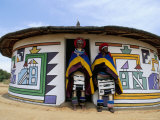 Nbelle (Ndbele) Ladies Outside House, Mabhoko (Weltevre) Nbelle Village, South Africa, Africa Photographie par Jane Sweeney