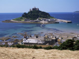 Submerged Causeway at High Tide, Seen Over Rooftops of Marazion, St. Michael's Mount, England Fotografie-Druck von Tony Waltham