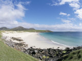 White Shell Sand on Cleabaigh Beach, Northwest Coast, South Harris, Western Isles Lámina fotográfica por Tony Waltham White Shell Sand on Cleabaigh Beach, Northwest Coast, South Harris, Western Isles Lámina fotográfica por Tony Waltham
