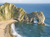 Wave-Cut Arch in Limestone Headland, Durdle Door, Jurassic Heritage Coast, Isle of Purbeck Lámina fotográfica por Tony Waltham Wave-Cut Arch in Limestone Headland, Durdle Door, Jurassic Heritage Coast, Isle of Purbeck Lámina fotográfica por Tony Waltham