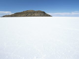 Isla De Los Pescadores in Centre, Salt Flats, Salar De Uyuni, Southwest Highlands, Bolivia Photographic Print by Tony Waltham