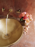 Detail of Brass Hand Beaten Bathroom Sink in Bathroom Area of Residence, Amber, Near Jaipur, India Fotografie-Druck von John Henry Claude Wilson