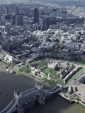Aerial of Tower Bridge, Tower of London and the City of London, London, England Fotografie-Druck von Adam Woolfitt