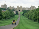 The Long Walk and Windsor Castle, Windsor, Berkshire, England, United Kingdom Stampa fotografica di Adam Woolfitt