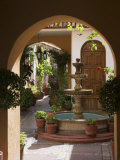 Typical Courtyard, Oaxaca City, Oaxaca, Mexico, North America Photographie par R H Productions 
