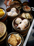 Dim Sum Cart at Panxi Jiujia, Guangzhou, Guangdong, China Fotografisk tryk af Greg Elms