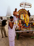 Hindu Chariot at Chamundi Hill, Mysore, Karnataka, India Reprodukcja zdjęcia autor Greg Elms Hindu Chariot at Chamundi Hill, Mysore, Karnataka, India Reprodukcja zdjęcia autor Greg Elms