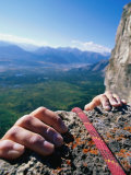 Climbers Hands Holding Onto Rock Ledge, Alberta, Canada Fotoprint van Philip & Karen Smith Climbers Hands Holding Onto Rock Ledge, Alberta, Canada Fotoprint van Philip & Karen Smith