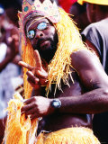 Man in Orange Costume, Crop-Over Festival, Bridgetown Lámina fotográfica por Holger Leue
