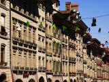 View of Buildings along Kramgasse, Bern, Switzerland Photographie par Glenn Beanland