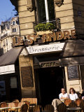 Corner Cafe in St. Germain, Paris, Ile-De-France, France Photographie par Glenn Beanland