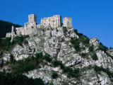 Strecno Castle, over Village Near Zilina, Vah River Valley, Slovakia Lámina fotográfica por Witold Skrypczak