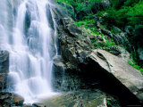 Hickory Nut Falls, Chimney Rock Park, Asheville, North Carolina Photographie par Richard Cummins