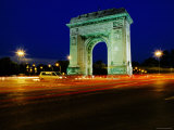 Triumphal Arch at Dusk, Bucharest, Romania Photographie par Richard I'Anson