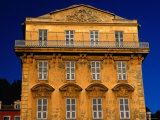 Building on Cours Saleya, Nice, Provence-Alpes-Cote d'Azur, France Photographie par Dan Herrick