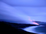 Lava Flow at Dusk, Volcanoes National Park, Hawaii, Hawaii Photographie par Holger Leue