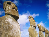 Moai at Ahu Akivi, Easter Island, Valparaiso, Chile Photographie par Peter Hendrie