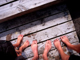 Detail of Feet on Bellevue Strand, Klampenborg, Klampenborg, Copenhagen, Denmark Lámina fotográfica por Martin Lladó