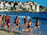 Surf Lifesaver Training at Bondi Beach, Sydney, New South Wales, Australia Photographie par Holger Leue