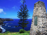 Captain Cook Monument, Duncombe Bay, Australia Photographie par Holger Leue