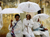 Ethiopian Orthodox Christians during the Holy Thursday Pontifical Mass, Jerusalem, Israel Fotografisk trykk av Oded Balilty Ethiopian Orthodox Christians during the Holy Thursday Pontifical Mass, Jerusalem, Israel Fotografisk trykk av Oded Balilty
