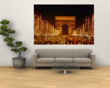 A Night View of the Arc De Triomphe and the Champs Elysees Lit up for Christmas Reproduction murale géante