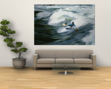 Whitewater Kayaker Surfing Standing Wave, Lochsa River, Idaho Veggmaleri av Skip Brown
