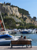 Fishing and Leisure Boats Moored at the Key Side, Harbour in Cassis Cote d'Azur, Var, France Photographie par Per Karlsson