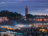 Koutoubia Mosque, Djemma El-Fna Square, Marrakech, Morocco Photographie par Walter Bibikow