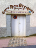 Entrance to Cellar in Cave Dom Perignon, Hautvillers, Vallee De La Marne, Champagne, France Photographie par Per Karlsson