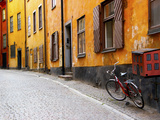 Street Scene in Gamla Stan Section with Bicycle and Mailbox, Stockholm, Sweden Lámina fotográfica por Nancy & Steve Ross Street Scene in Gamla Stan Section with Bicycle and Mailbox, Stockholm, Sweden Lámina fotográfica por Nancy & Steve Ross
